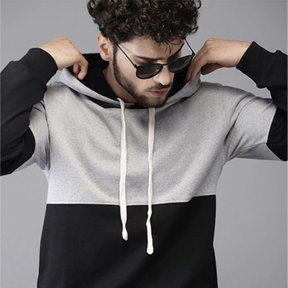 https://www.newfitz.com/products/men-black-grey-colourblocked-hooded-sweatshirt