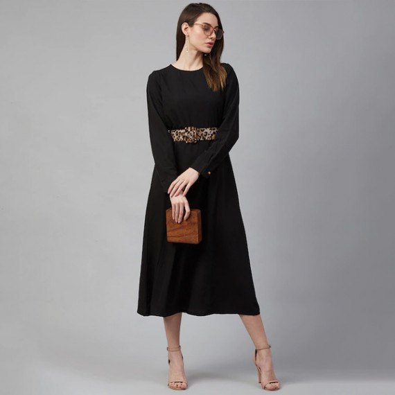https://www.newfitz.com/products/black-pleated-maxi-dress
