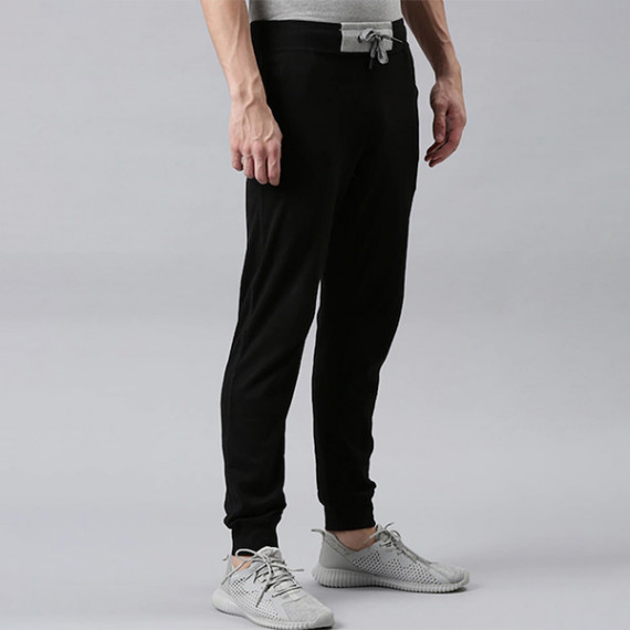 https://www.newfitz.com/products/men-black-solid-organic-cotton-track-pants