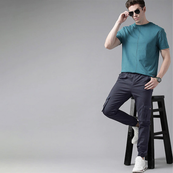 https://www.newfitz.com/products/men-navy-blue-solid-mid-rise-woven-pure-cotten-cargo-trousers