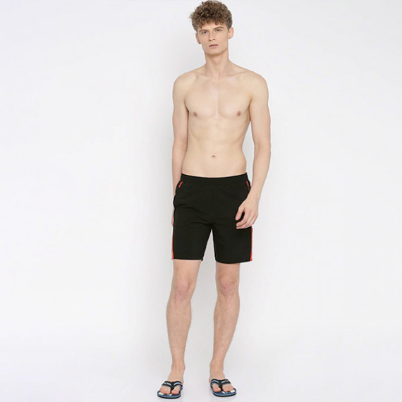 https://www.newfitz.com/products/men-black-printed-swim-shorts-1